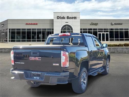 2017 GMC Canyon SLE