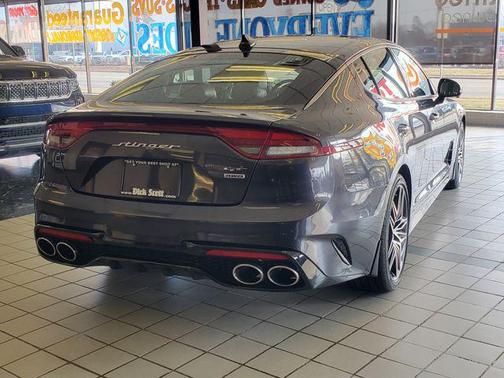 2022 Kia Stinger GT2
