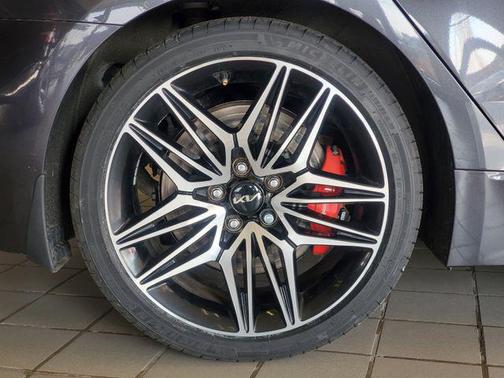 2022 Kia Stinger GT2