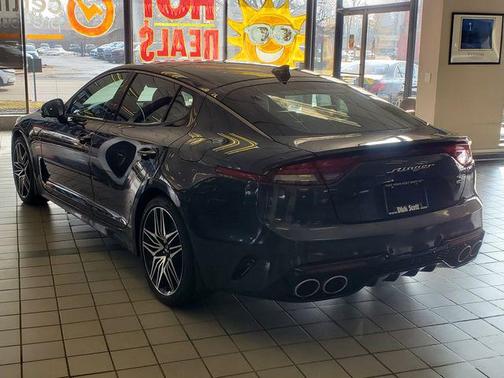 2022 Kia Stinger GT2