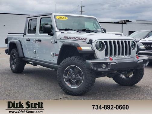 Silver Zynith Clearcoat 2023 Jeep Gladiator Rubicon