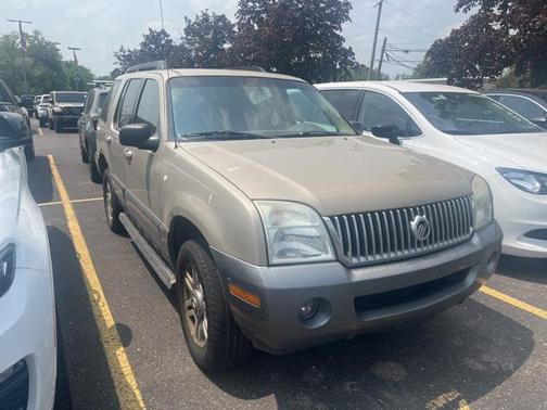 2005 Mercury Mountaineer Luxury