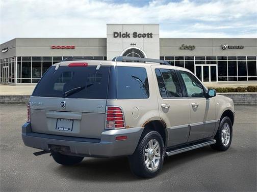 2005 Mercury Mountaineer Luxury