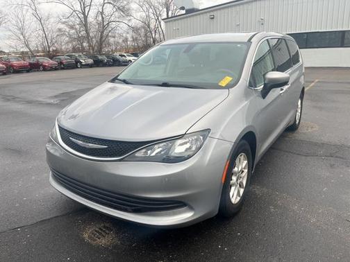 2017 Chrysler Pacifica Touring