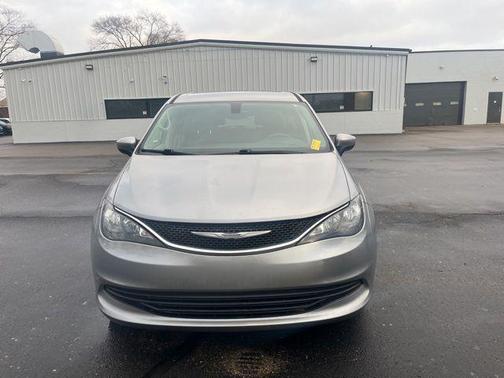 2017 Chrysler Pacifica Touring