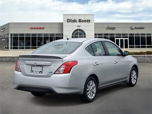 2015 Nissan Versa 1.6 SV
