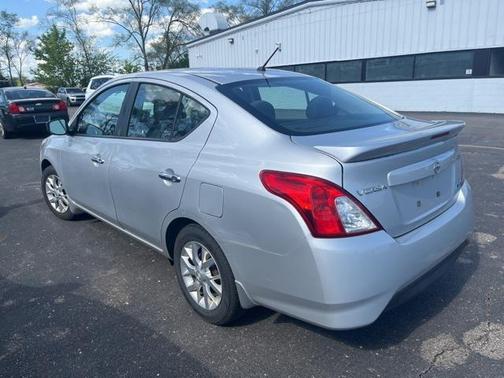 2015 Nissan Versa 1.6 SV
