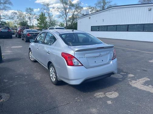 2015 Nissan Versa 1.6 SV