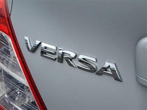 2015 Nissan Versa 1.6 SV