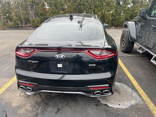 2019 Kia Stinger Base