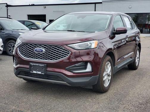 Burgundy 2024 Ford Edge SEL