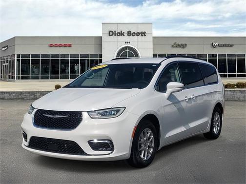 2022 Chrysler Pacifica Touring L
