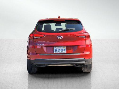 2021 Hyundai TUCSON SE