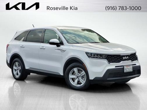 2022 Kia Sorento LX