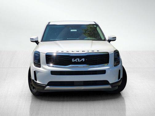 2022 Kia Telluride LX