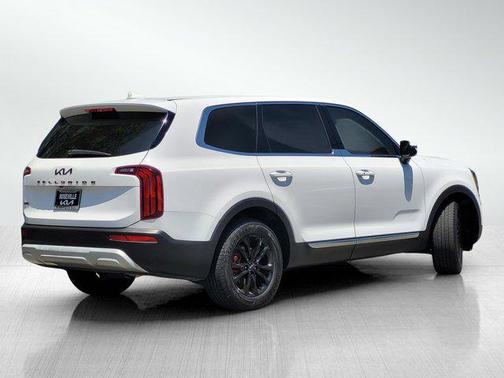 2022 Kia Telluride LX