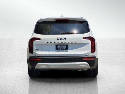 2022 Kia Telluride LX