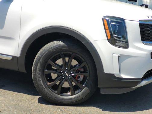 2022 Kia Telluride LX
