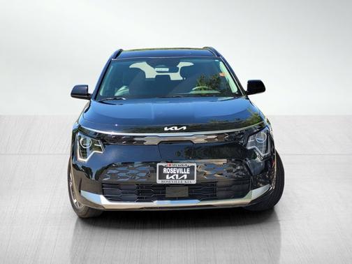 Aurora Black Pearl 2025 Kia Niro EV WIND