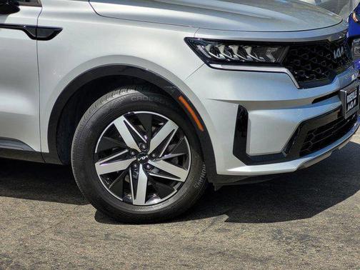 2022 Kia Sorento S