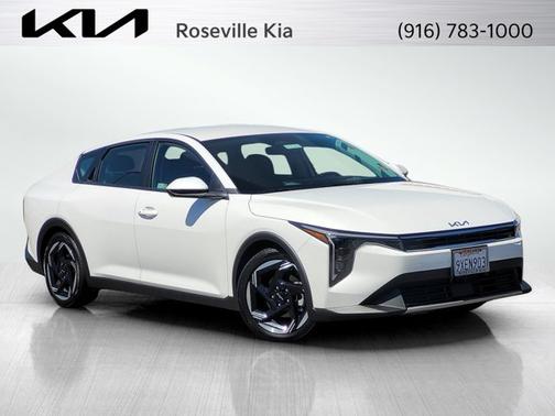 Snow White Pearl 2025 Kia K4 EX