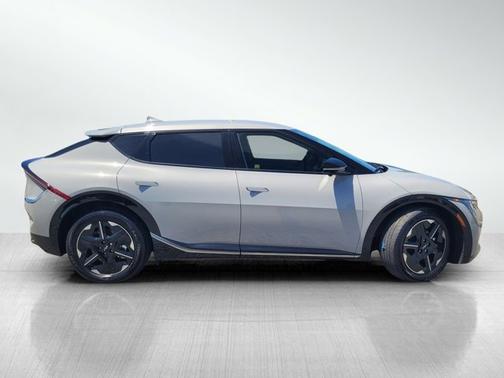 Wolf Gray 2025 Kia EV6 WIND