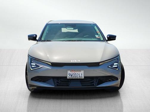 Wolf Gray 2025 Kia EV6 WIND