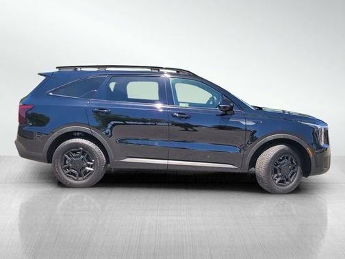 Ebony Black 2025 Kia Sorento X-PRO SX PRESTIGE