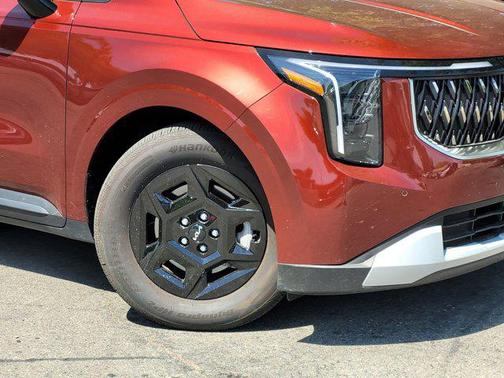 2025 Kia Carnival LXS