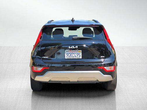 2023 Kia Niro SX