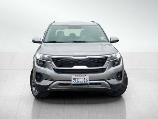 2023 Kia Seltos S