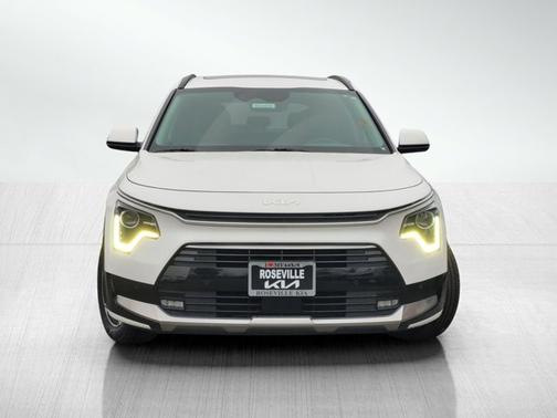 2024 Kia Niro SX