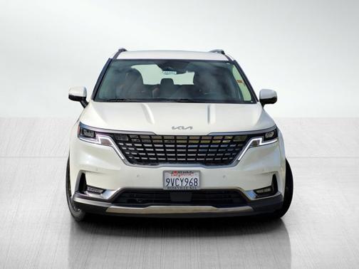 2024 Kia Carnival SX