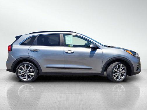 2022 Kia Niro Touring SE