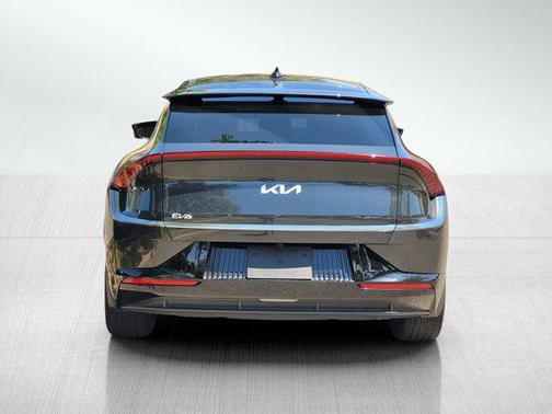 2024 Kia EV6 Wind