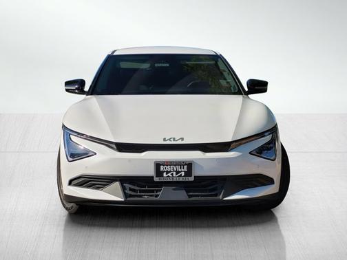 Glacier White Pearl 2025 Kia EV6 LIGHT LONG RANGE
