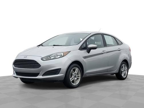 Ingot Silver Metallic 2018 Ford Fiesta SE