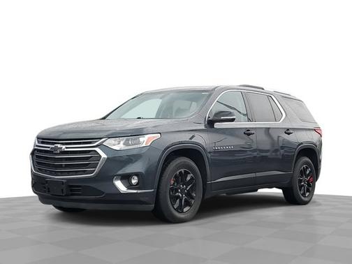 Graphite Metallic 2018 Chevrolet Traverse LT Cloth