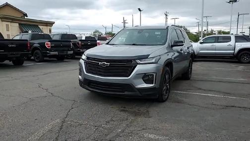 Sterling Gray Metallic 2023 Chevrolet Traverse LT Cloth