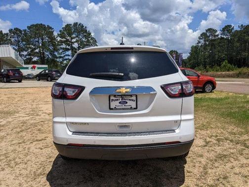 Photo 4 of 24 of 2017 Chevrolet Traverse 1LT