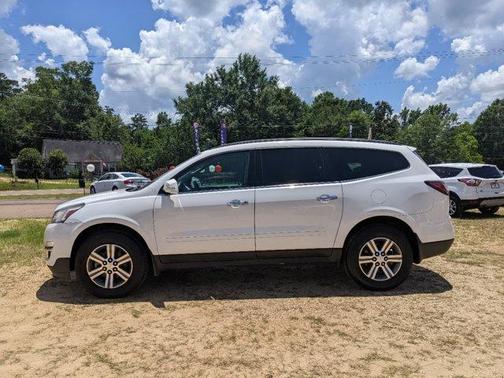 Photo 2 of 24 of 2017 Chevrolet Traverse 1LT