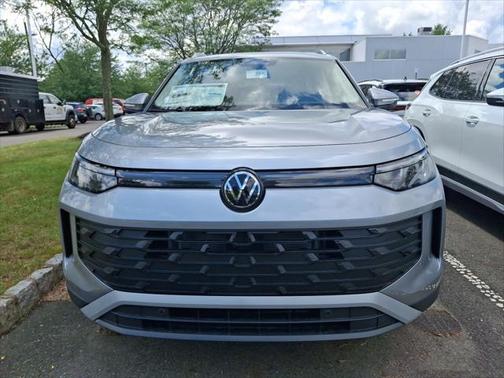 2025 Volkswagen Tiguan 2.0T SE 4MOTION
