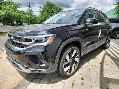 2024 Volkswagen Taos 1.5T SEL