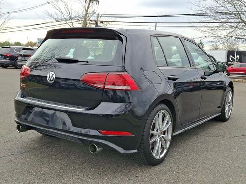 2018 Volkswagen Golf GTI 2.0T S 4-Door
