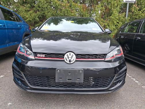 2018 Volkswagen Golf GTI 2.0T S 4-Door
