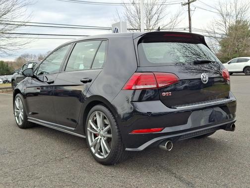 2018 Volkswagen Golf GTI 2.0T S 4-Door