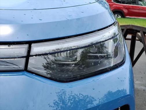 2025 Volkswagen Tiguan 2.0T SE 4MOTION