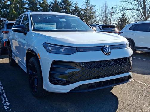 2026 Volkswagen Tiguan 2.0T SE R-Line Black 4MOTION