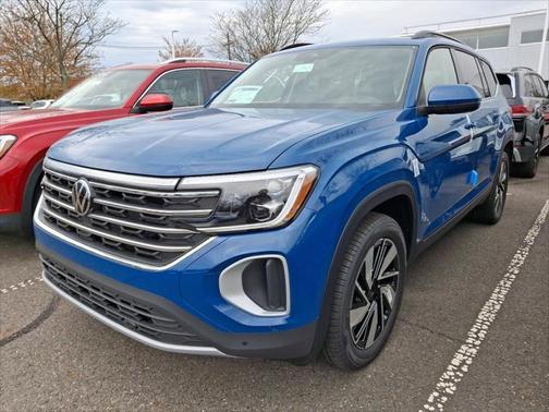 2025 Volkswagen Atlas 2.0T SE w/Technology 4MOTION