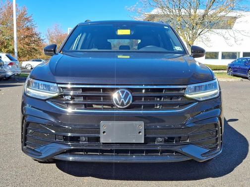 2022 Volkswagen Tiguan 2.0T SE R-Line Black 4MOTION
